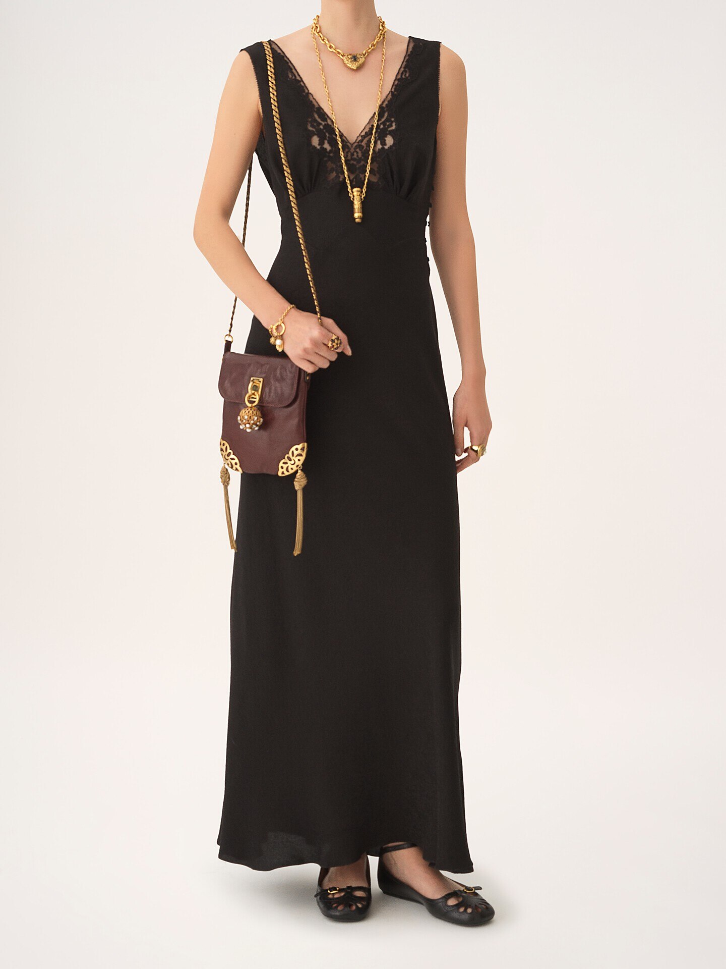 Ch&acirc;teau Treasures chain flap bag in grained leather - 8