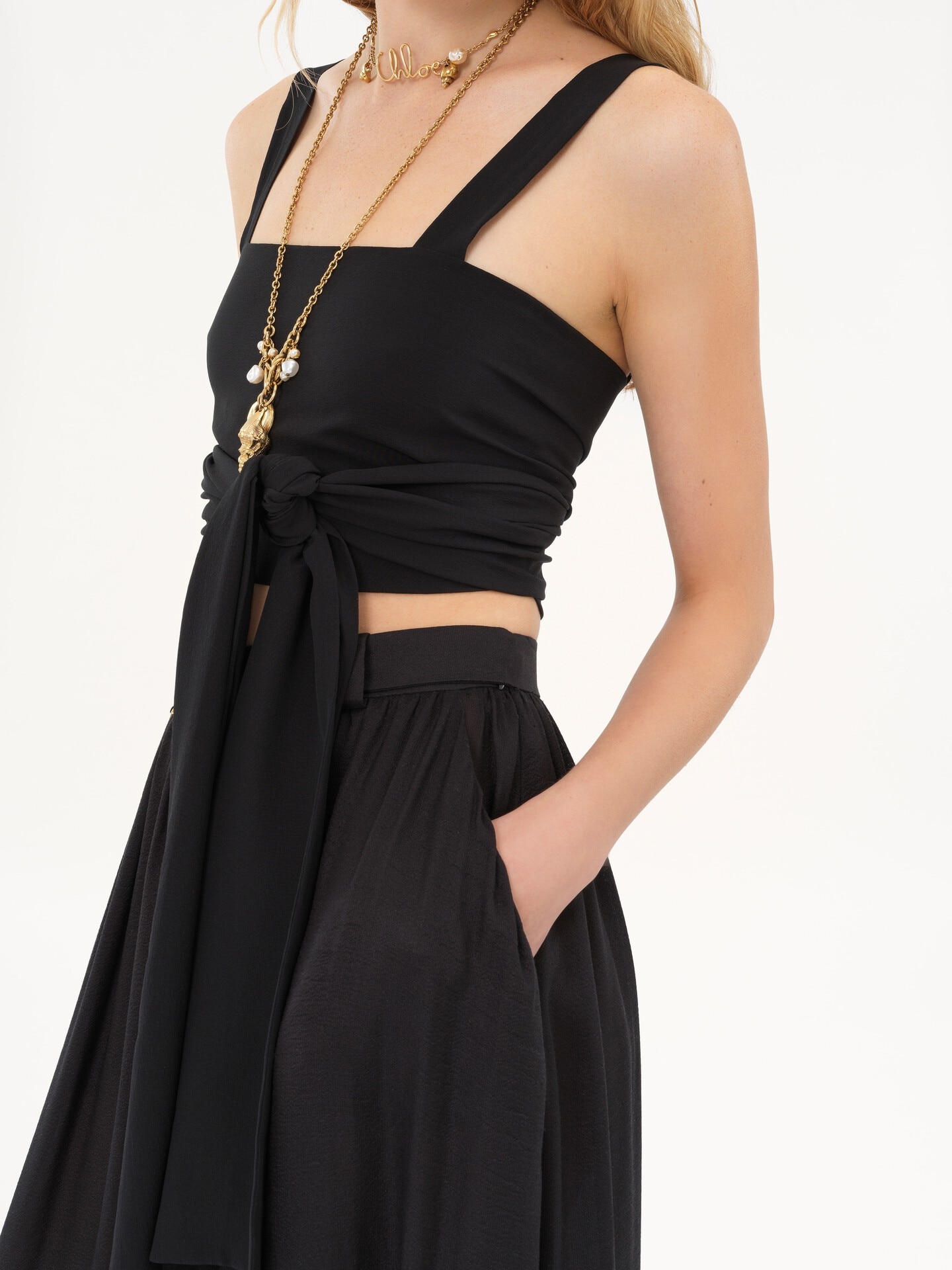 Cropped front-tie tank top in cr&ecirc;pe de chine - 6