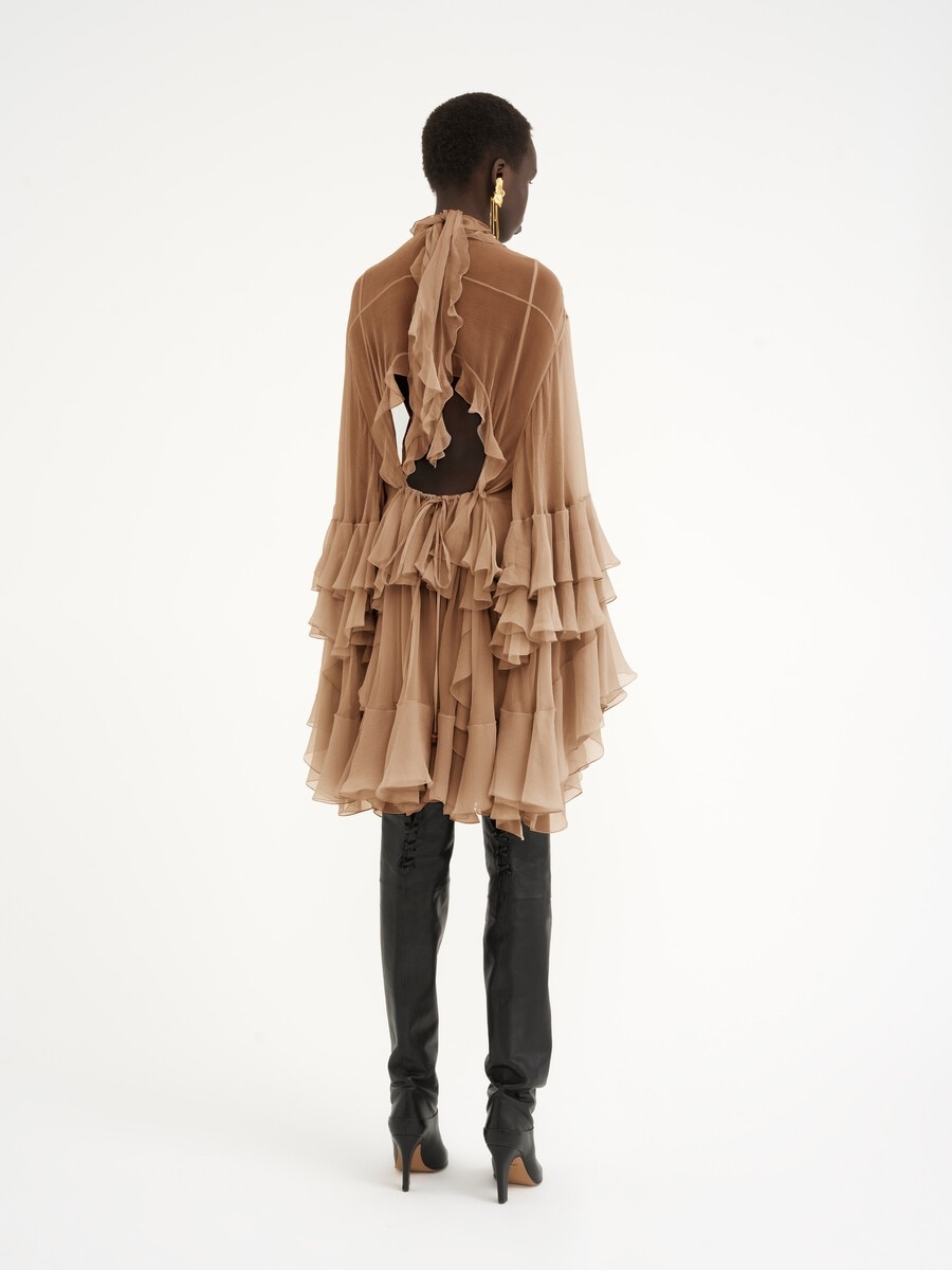 Mini robe volant&eacute;e en mousseline de soie - 4
