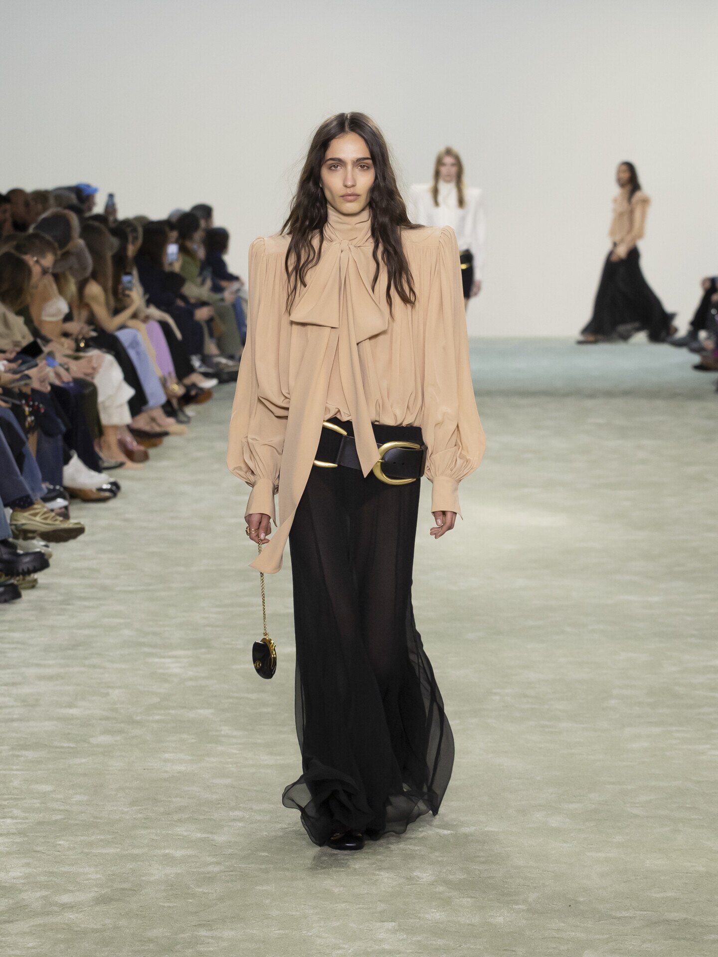 Look 47 - 1