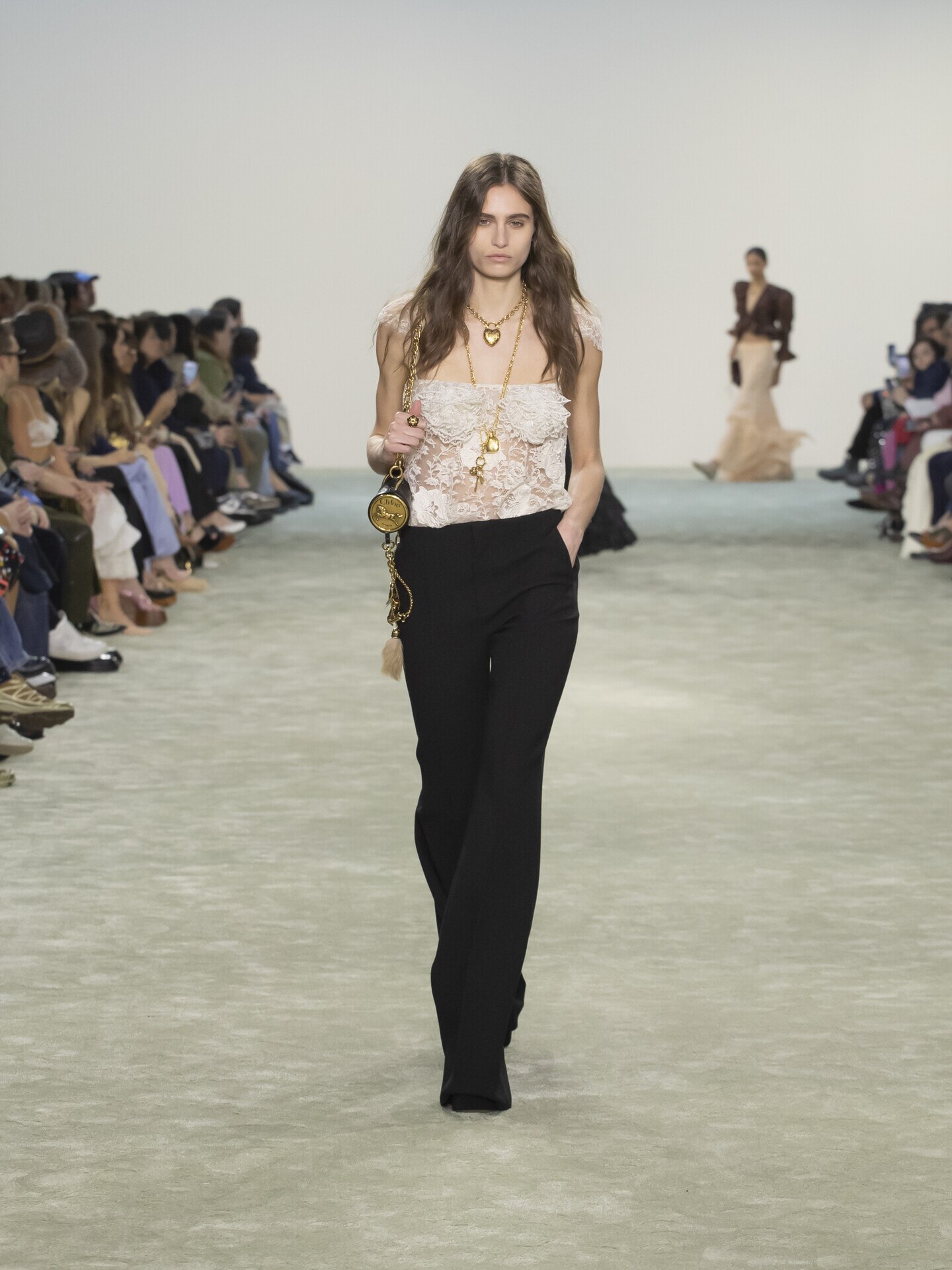 Look 40 - 1