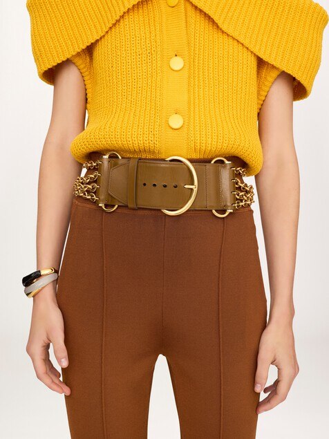 The Chlo&eacute; Camera Chain belt