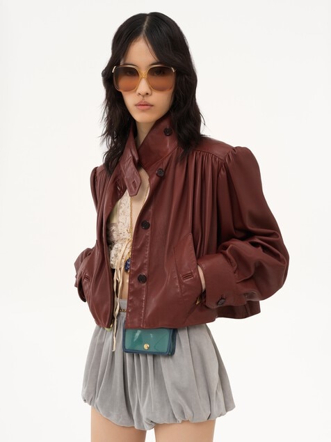 Veste boule fronc&eacute;e en cuir