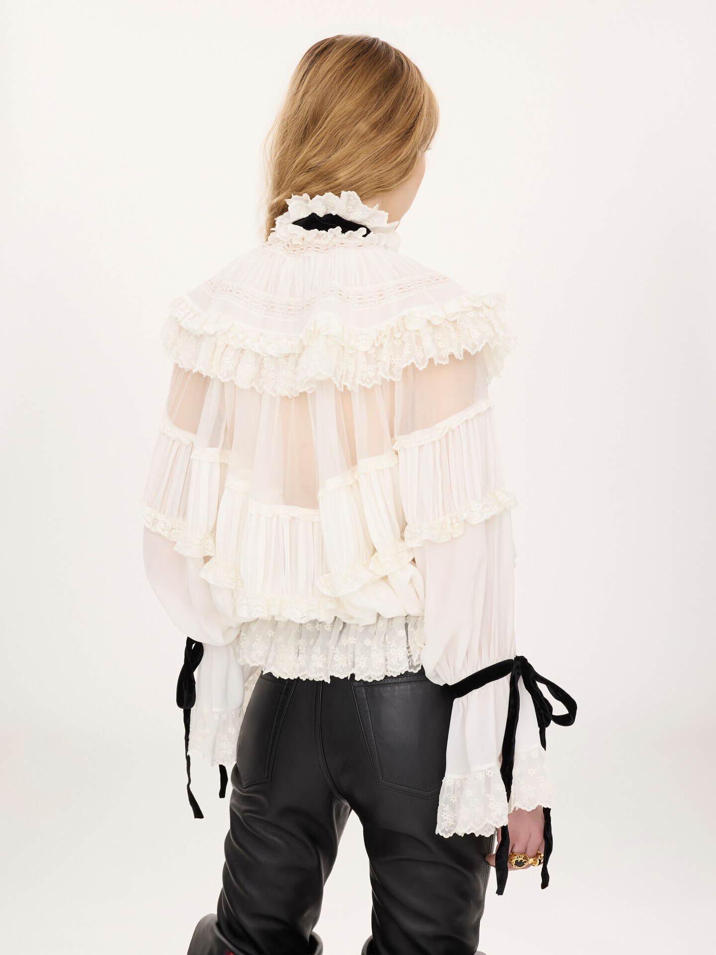 Tie-front ruffle top in silk mousseline & lace - 4.0