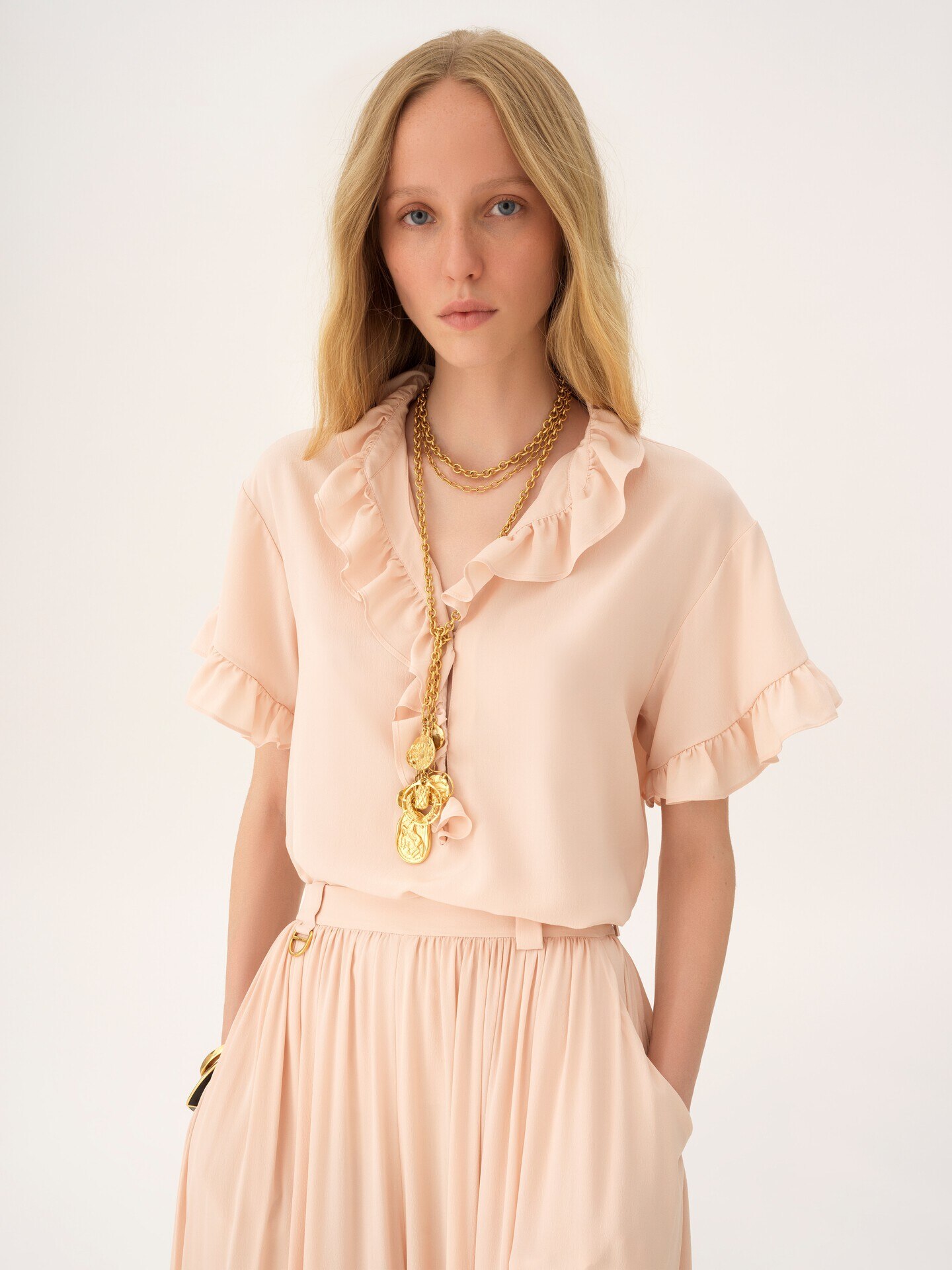 Short-sleeve ruffle top in cr&ecirc;pe de chine - 4