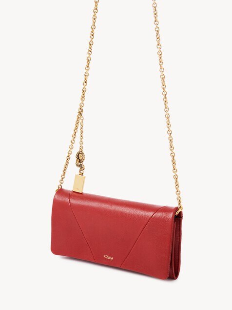 Chlo&eacute; Spin flap wallet on chain in grained leather