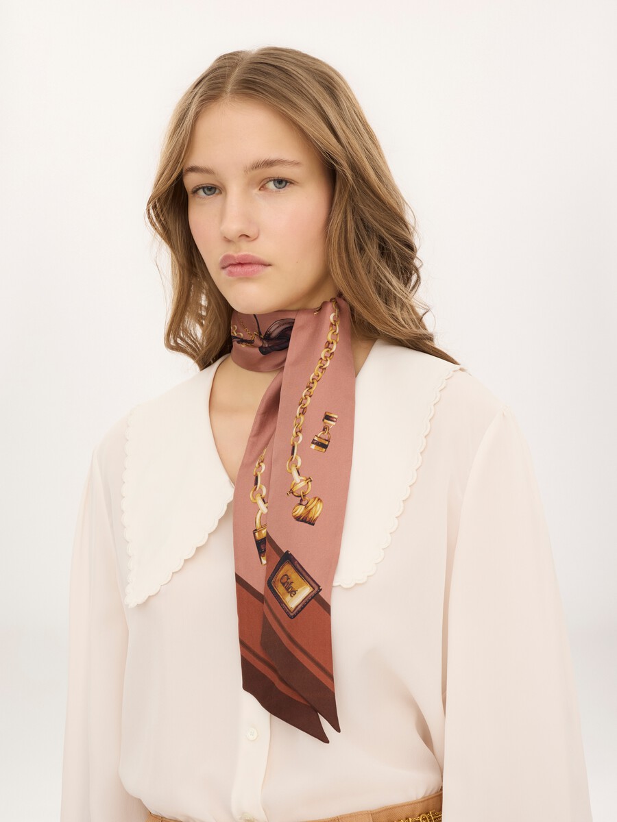 The Chlo&eacute; Paddington bandeau scarf in silk twill - 3