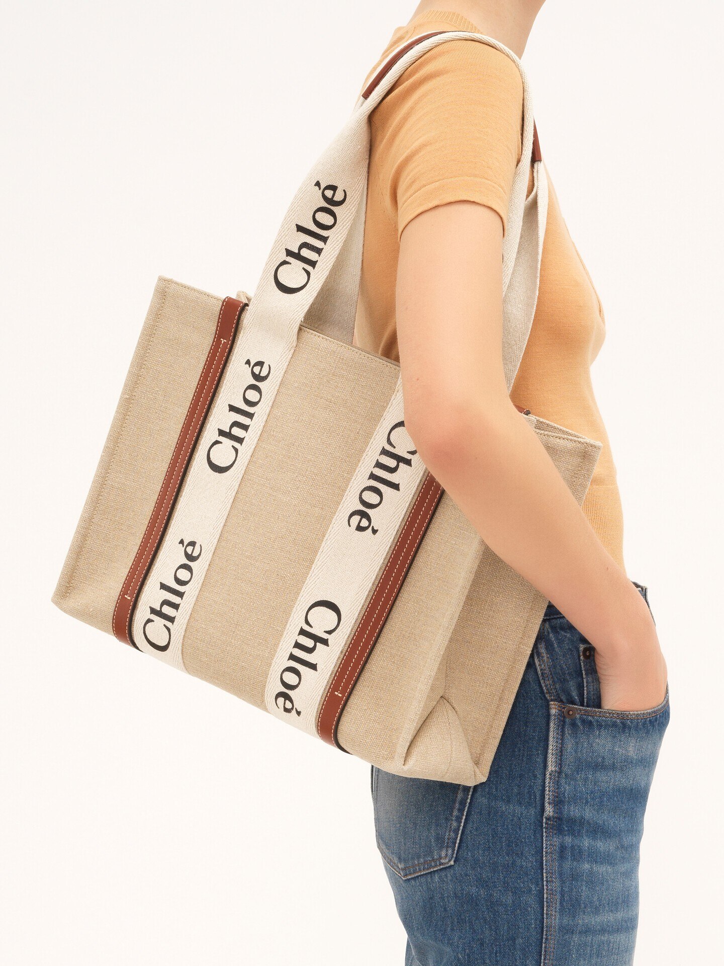 Chloe トートバック ミディアム woody Chloé クロエwoody ミディアムキャンバストートバッグ