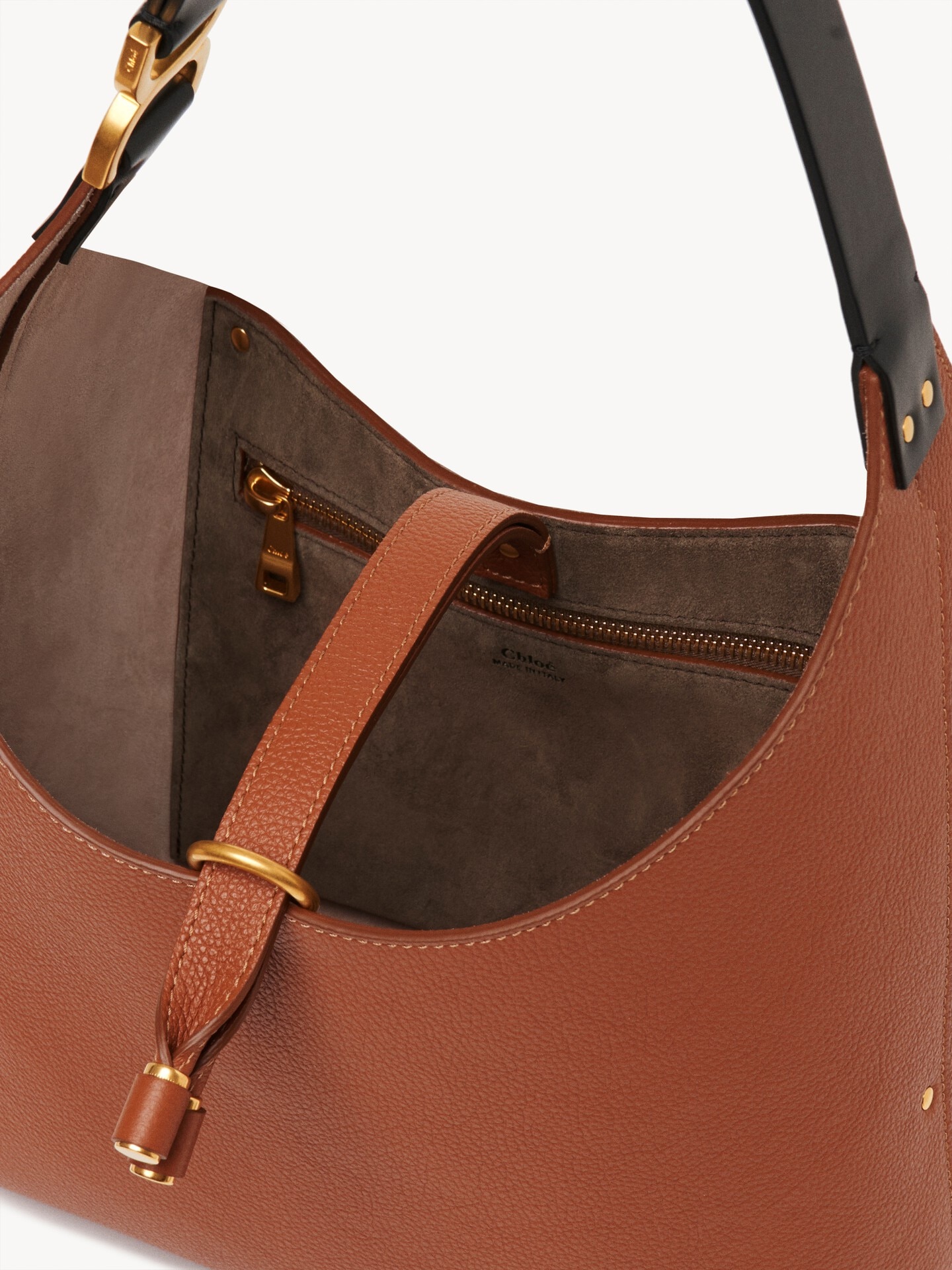 Kleine Marcie Hobo Bag aus genarbtem Leder - 6