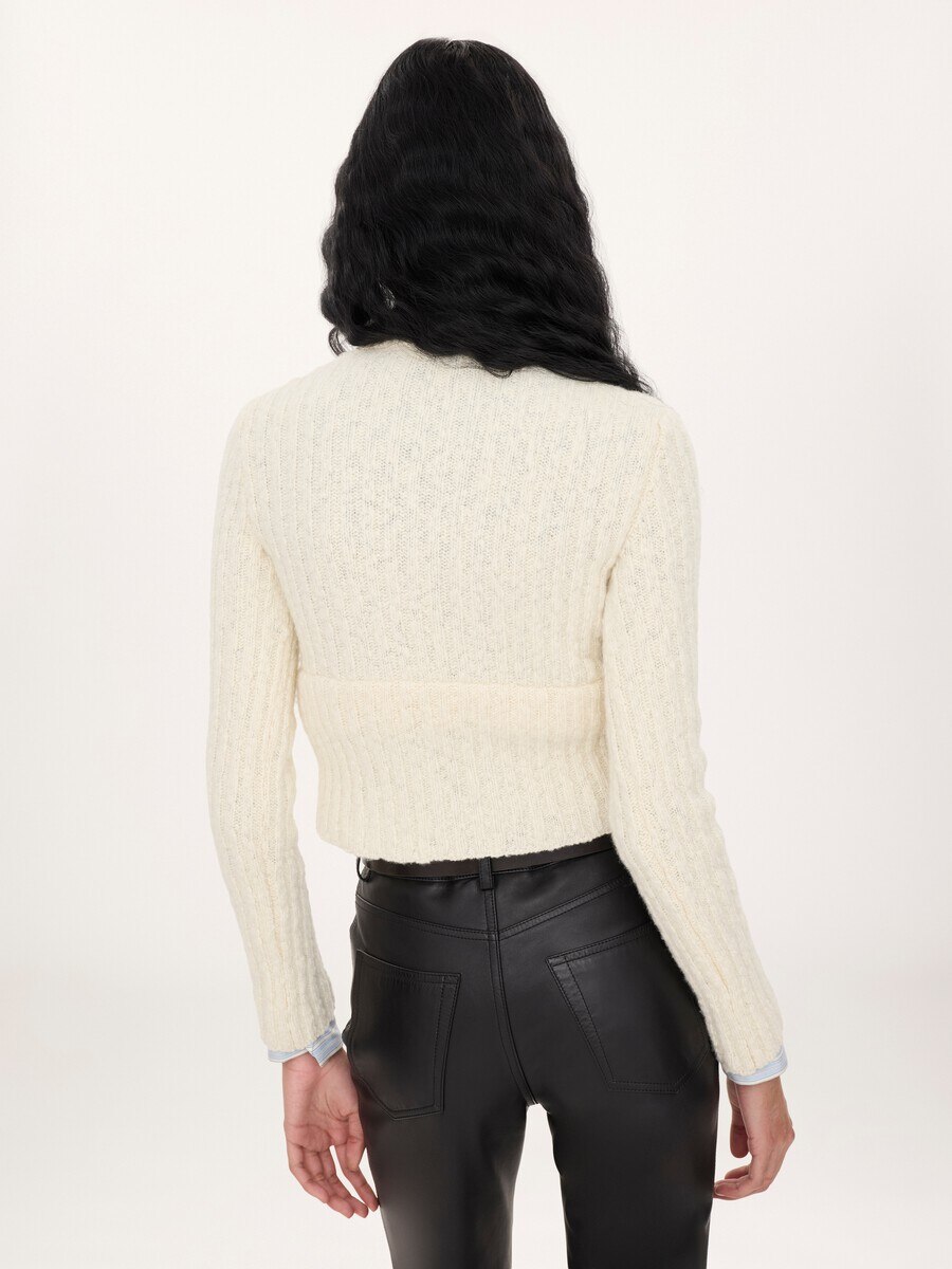Fitted cardigan in a wool knit - 6