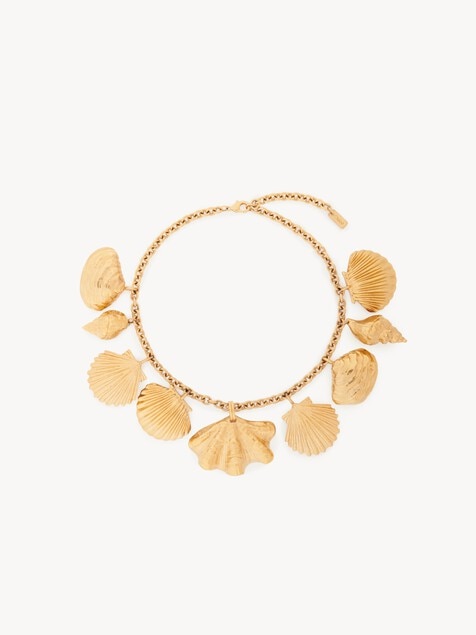 The Chlo&eacute; Shells necklace