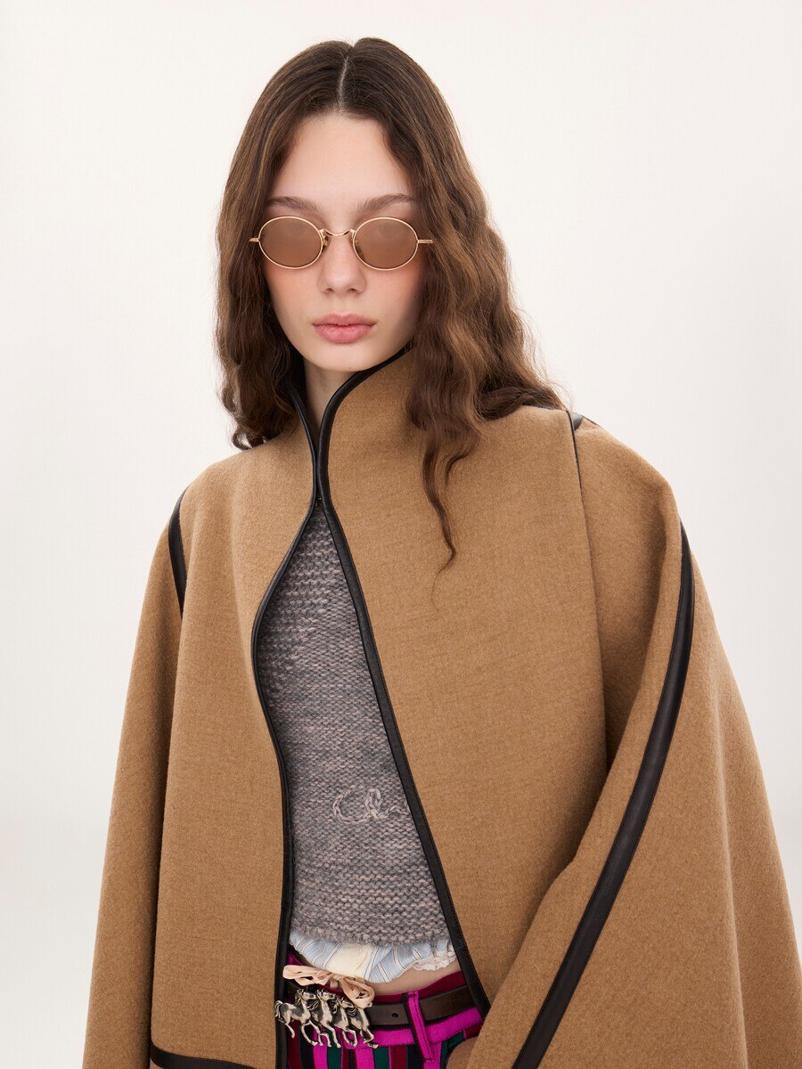 Oversized long cape coat in wool - 10