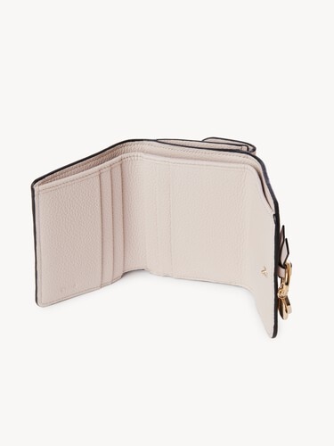 Small Alphabet tri-fold in grained leather - 4