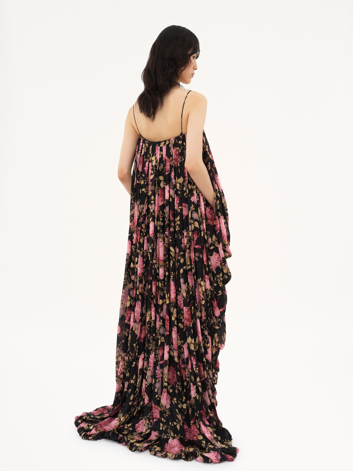 Hinten l&auml;nger geschnittener &auml;rmelloser Jumpsuit aus Seiden-Charmeuse - 5