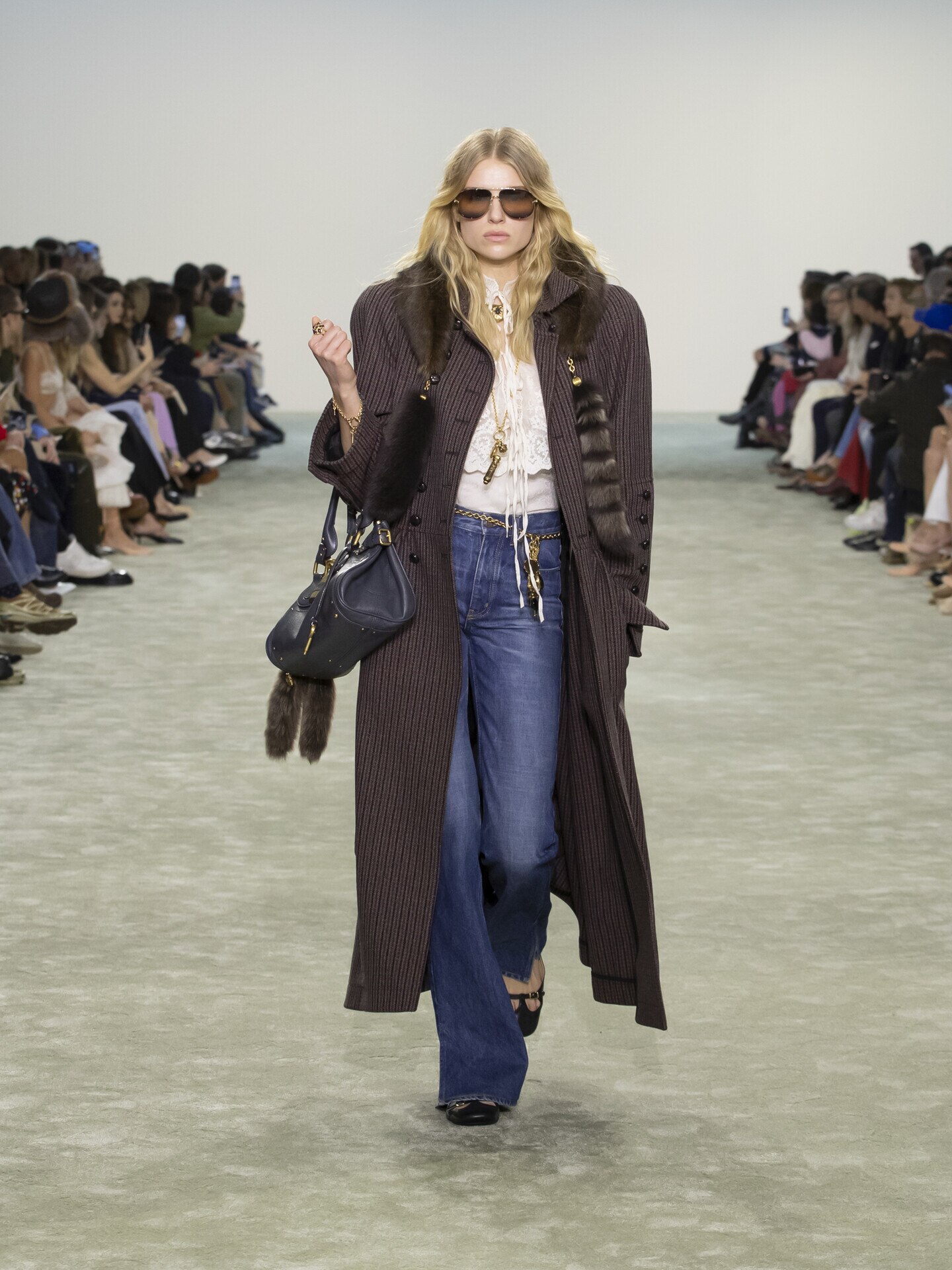 Look 22 - 1