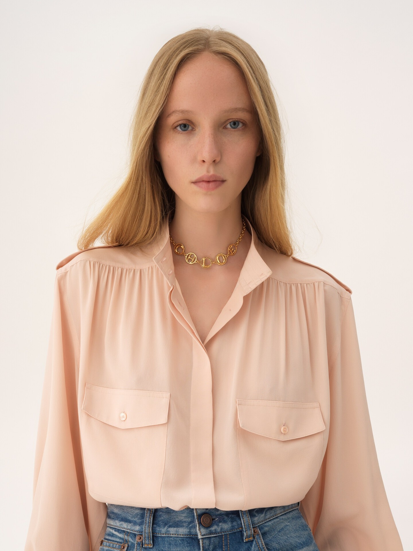 The Chlo&eacute; Script choker - 3
