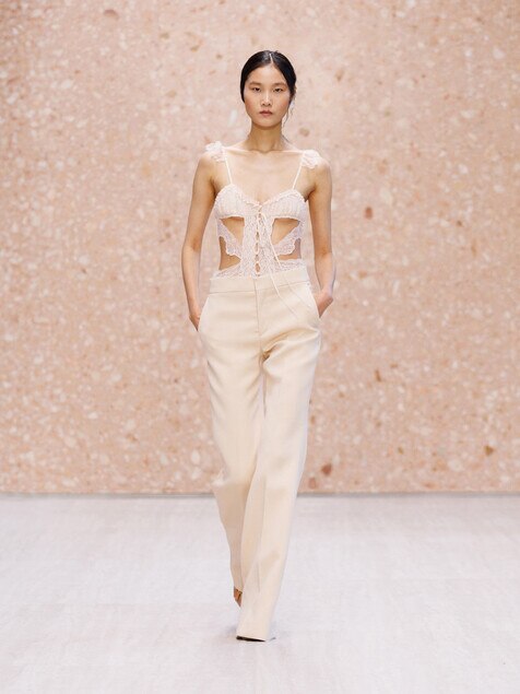Look 50