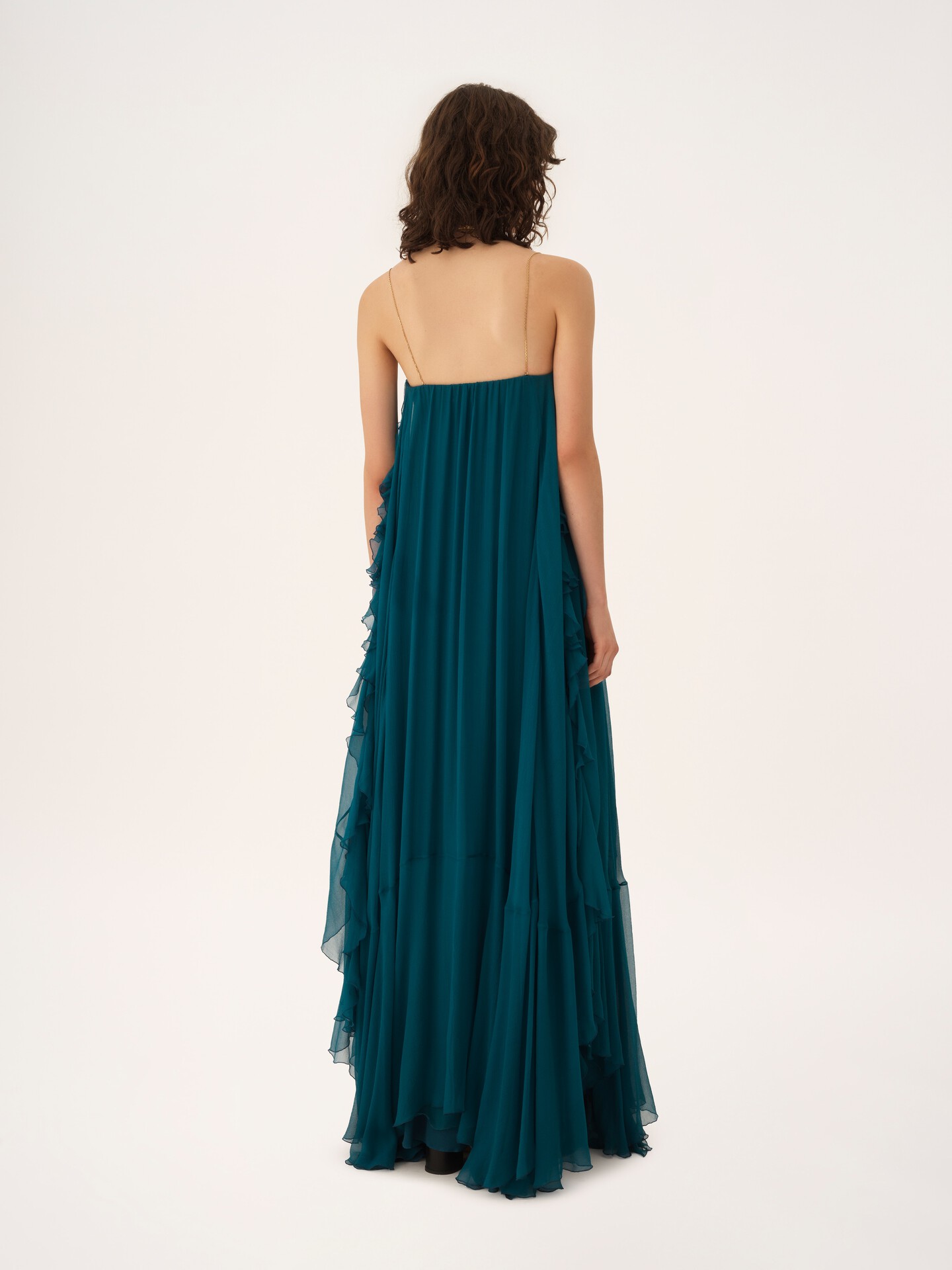 Sleeveless long dress in silk mousseline - 4.0