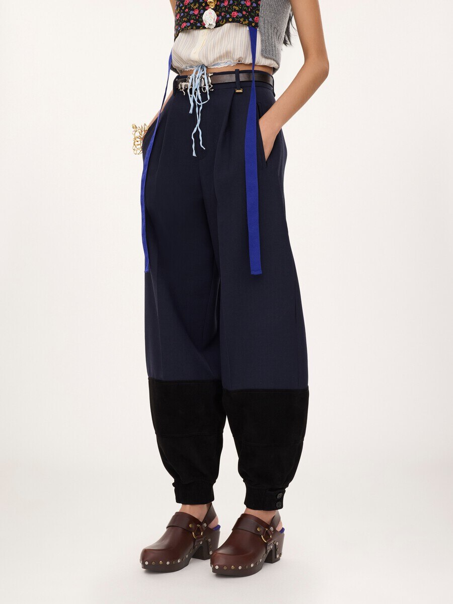 High-rise barrel trousers in wool cr&ecirc;pe & suede leather - 4