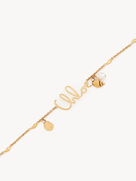 The Chlo&eacute; Shells necklace