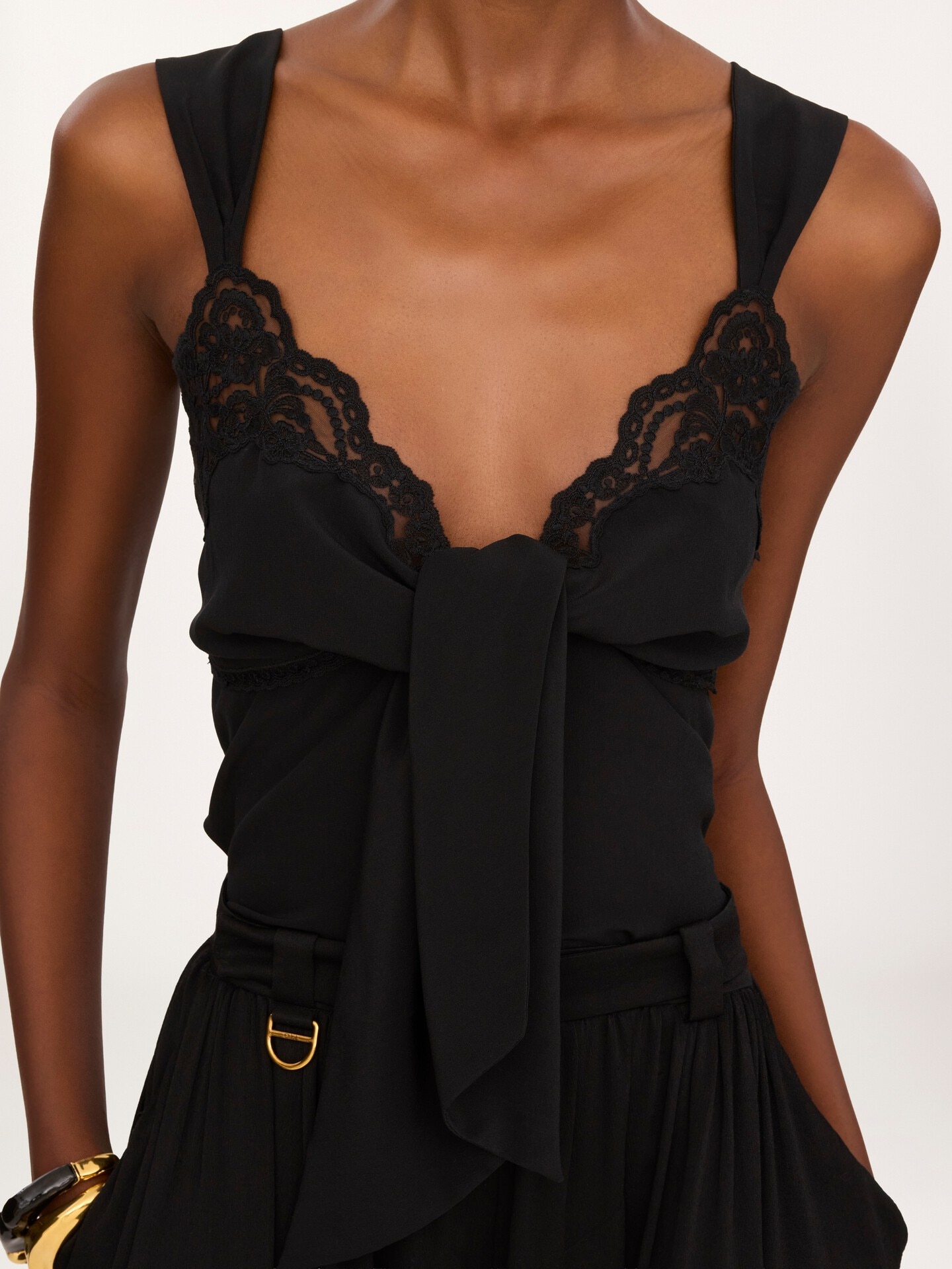 Fluid lingerie top in cr&ecirc;pe de chine & lace - 8