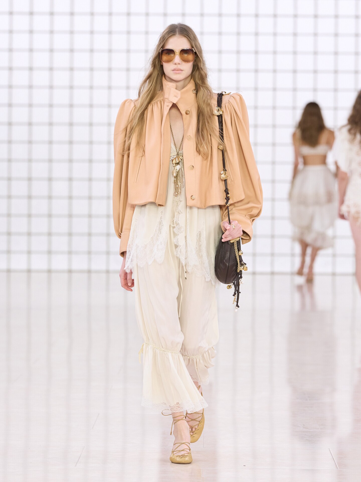 Look 13 - 1
