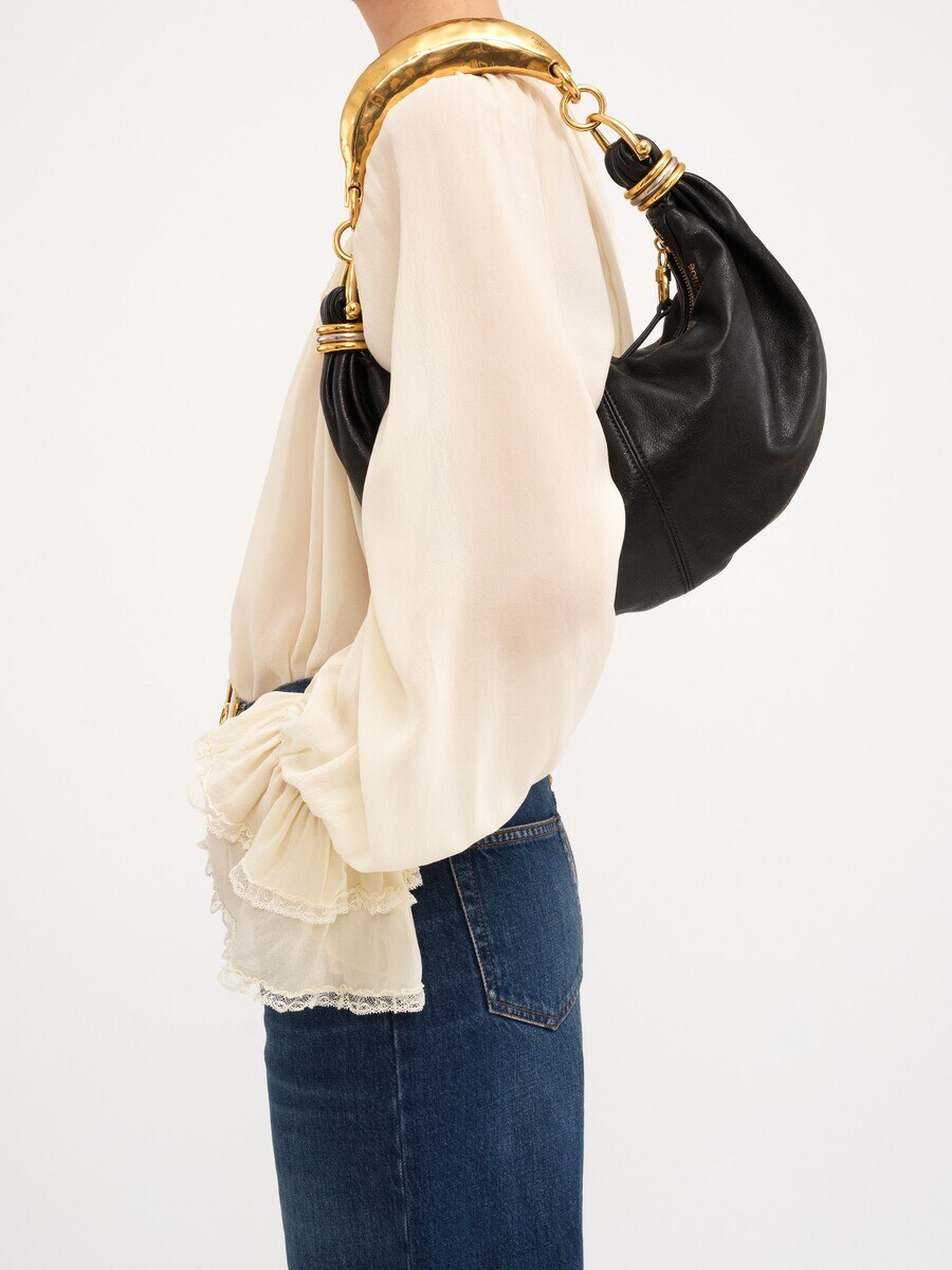 Small Bracelet hobo Bag in grained leather - 3