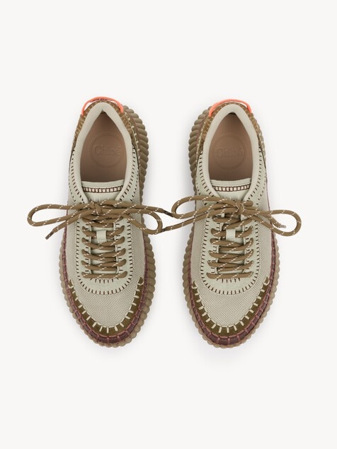 Nama sneaker
