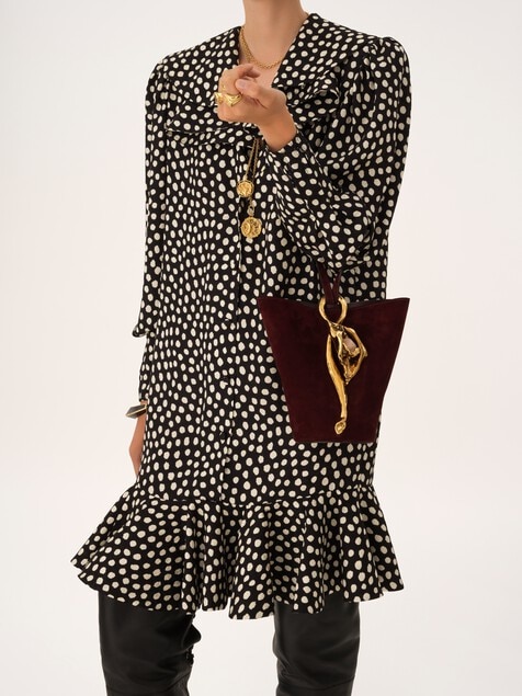 スエードレザー製Eden Treasuresスモールリストレットバケットバッグ