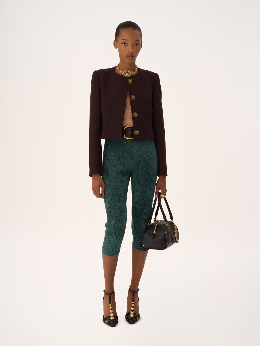 Collarless cropped jacket in wool cr&ecirc;pe - 3