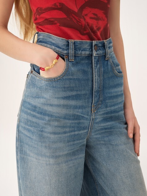 The Chlo&eacute; Chain Horse bracelet