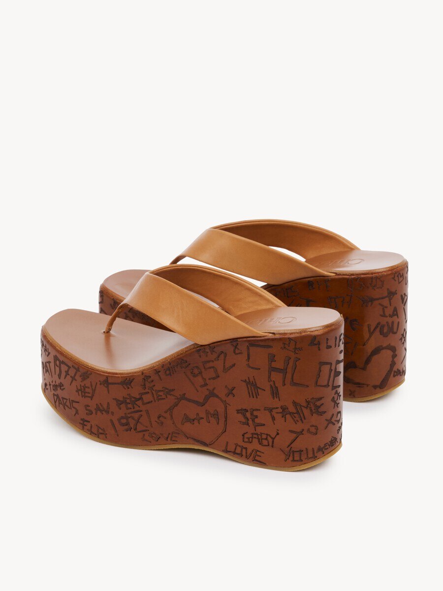 Maxime wedge slide - 5