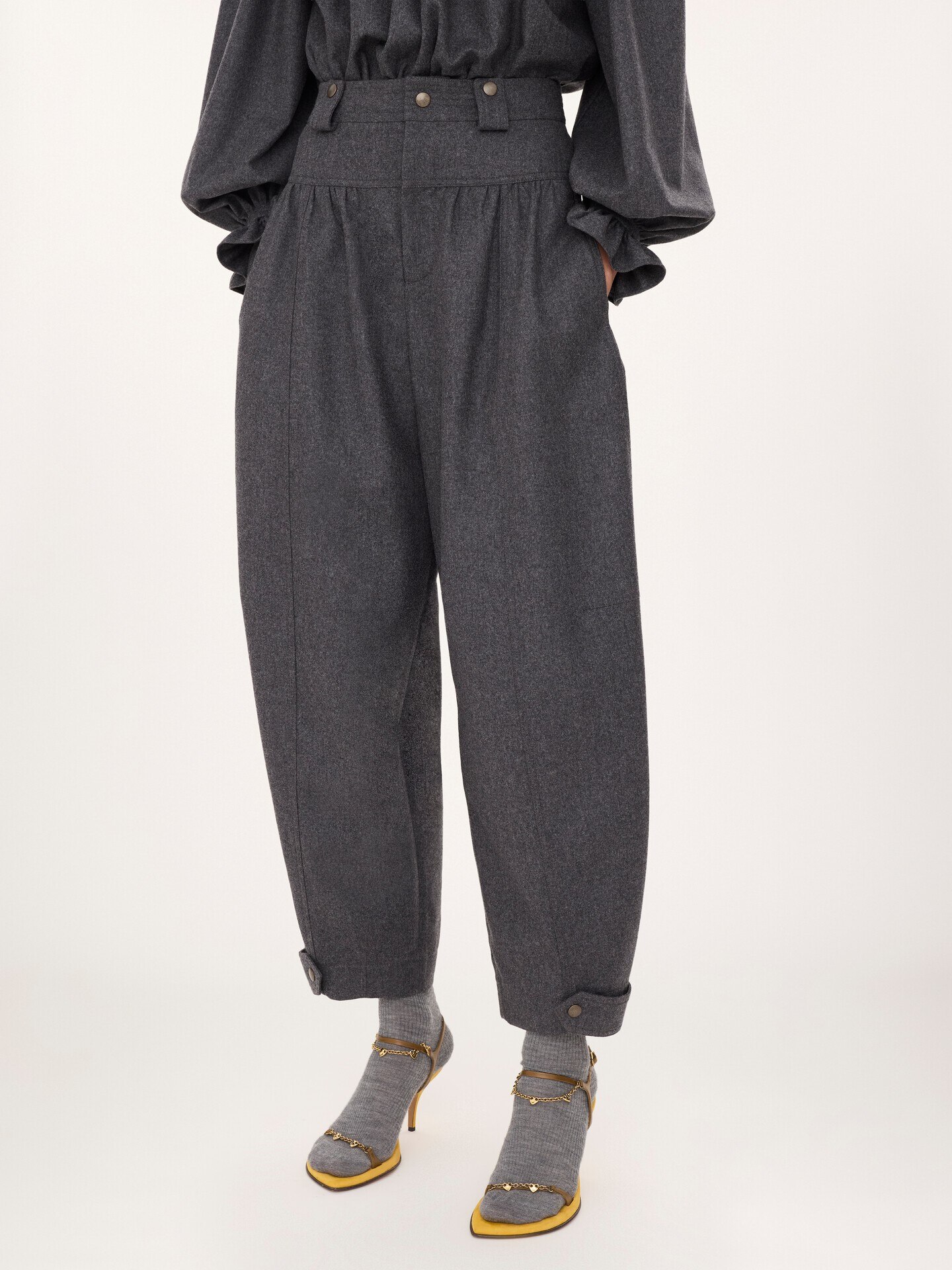 High-rise barrel pants in wool & cashmere flannel - 3.0