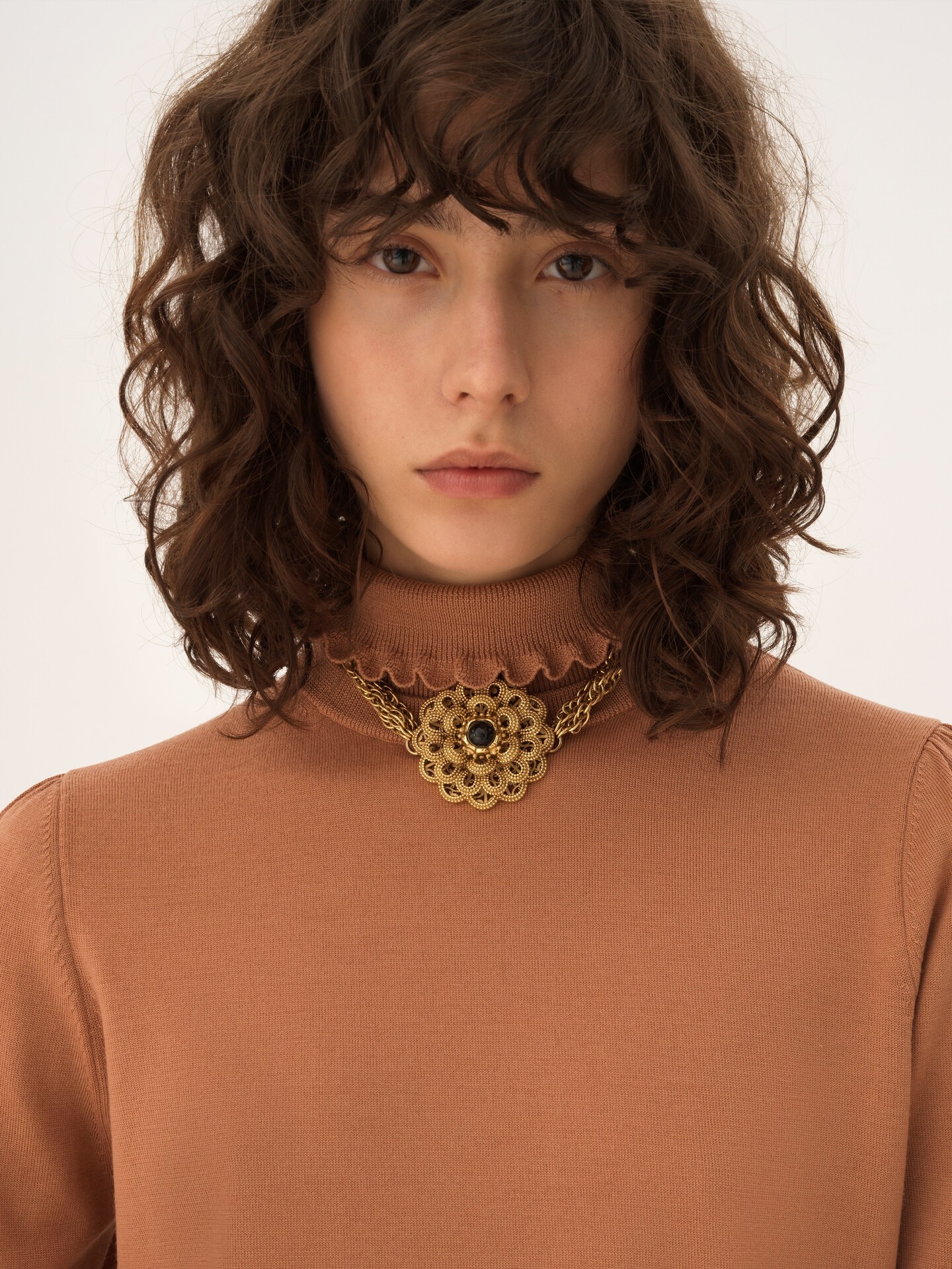 Pull col roul&eacute; en maille de laine m&eacute;rinos - 7