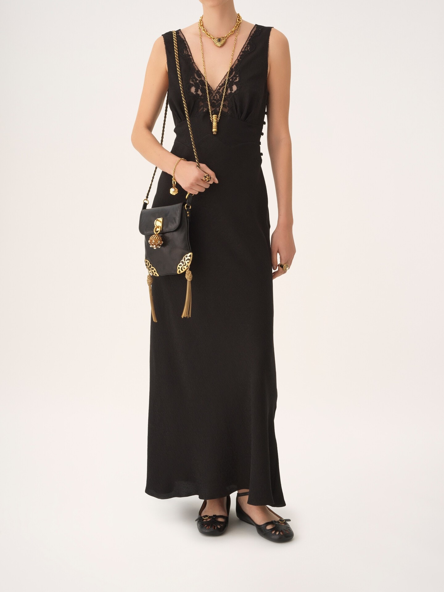 Ch&acirc;teau Treasures chain flap bag in grained leather - 7.0