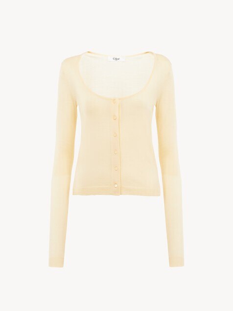 Scoop-neck fitted cardigan in superfine wool knit
