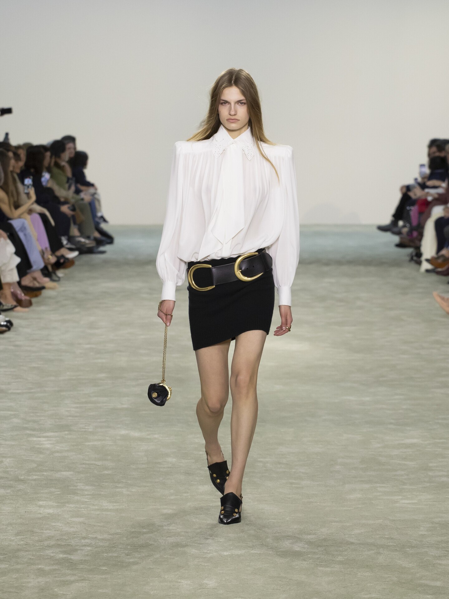 Look 46 - 1
