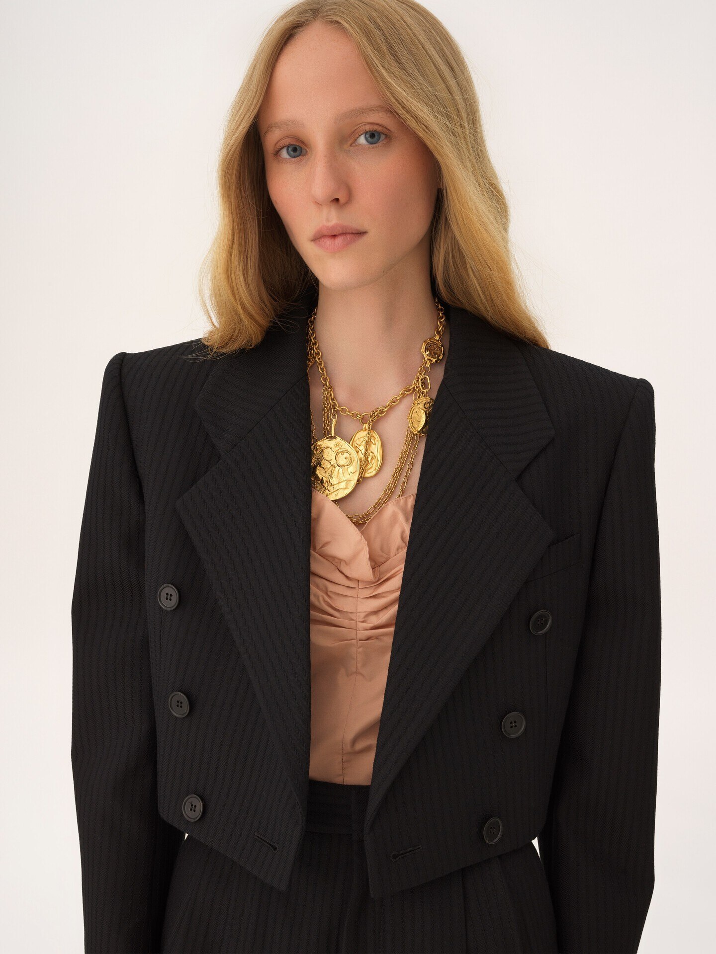 The Chlo&eacute; Medals necklace - 3