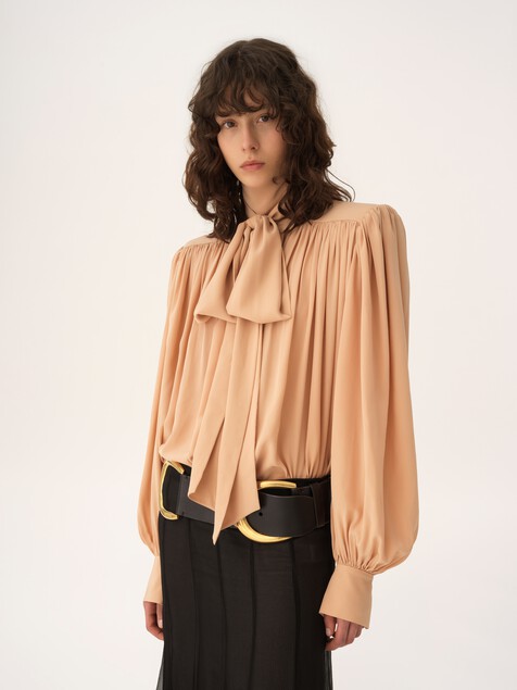 Oversized gathered lavallière blouse in crêpe de chine