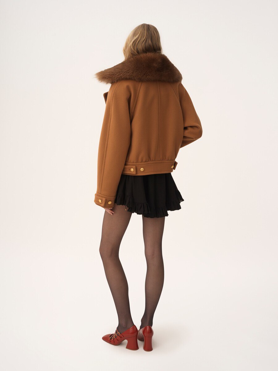 Short boxy double-breasted coat in soft wool - 5
