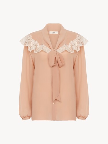 Blouse lavalli&egrave;re fronc&eacute;e en georgette de soie et dentelle - 2