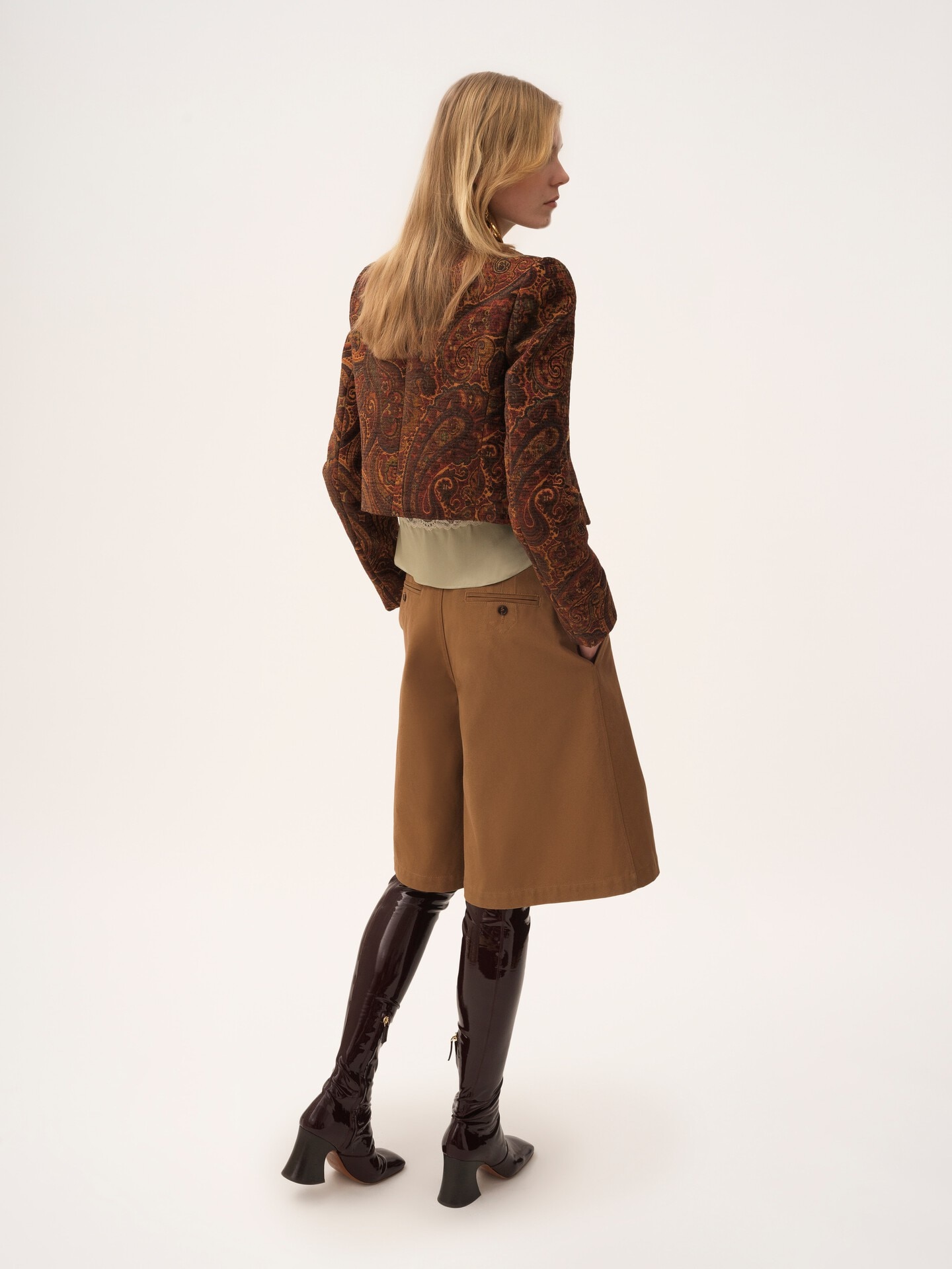 Pantalones cortos estilo bermuda de talle alto y pernera ancha de algod&oacute;n - 7