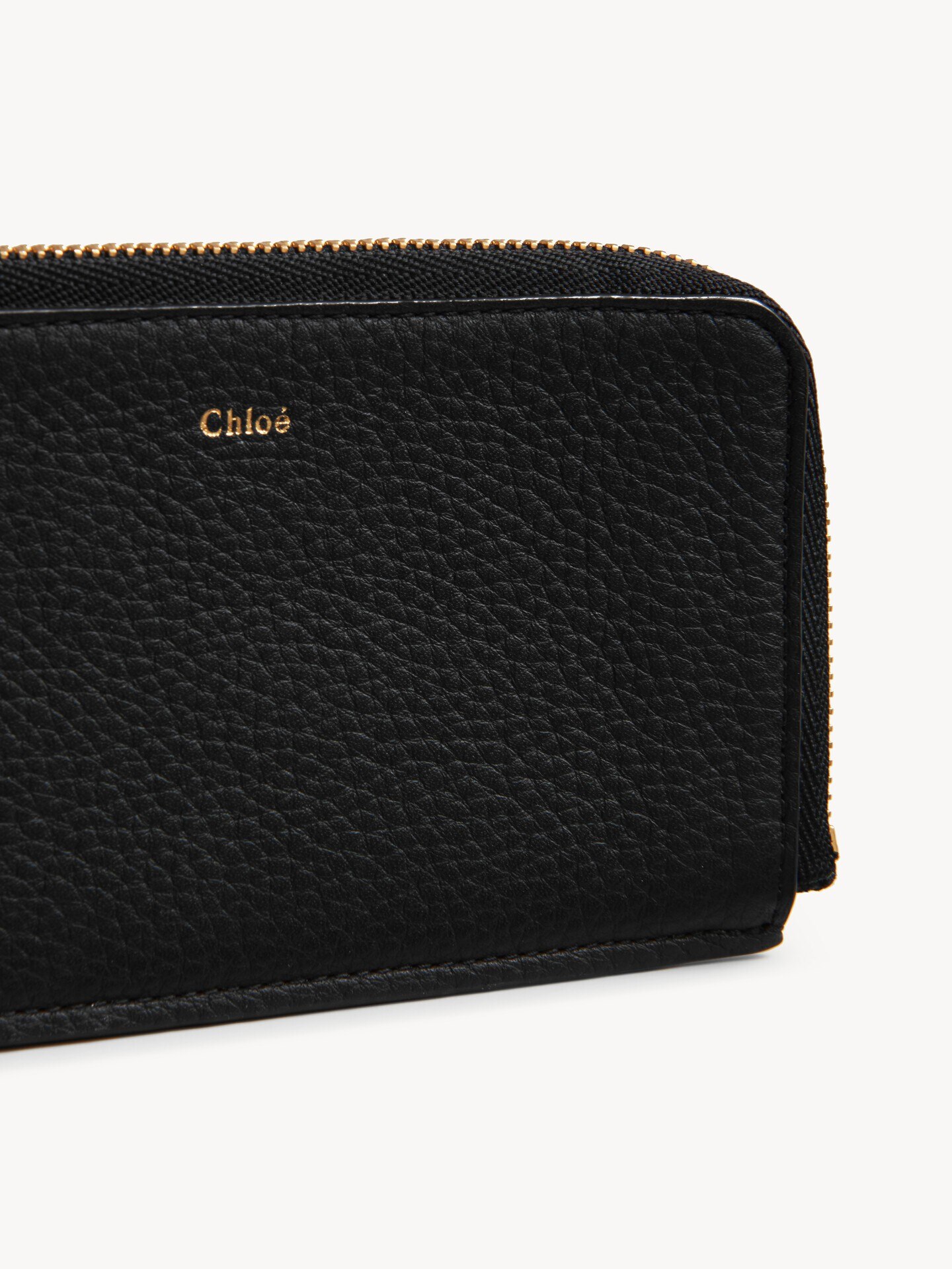 グレインレザー製Alphabetウォレット 黒 - Chloé