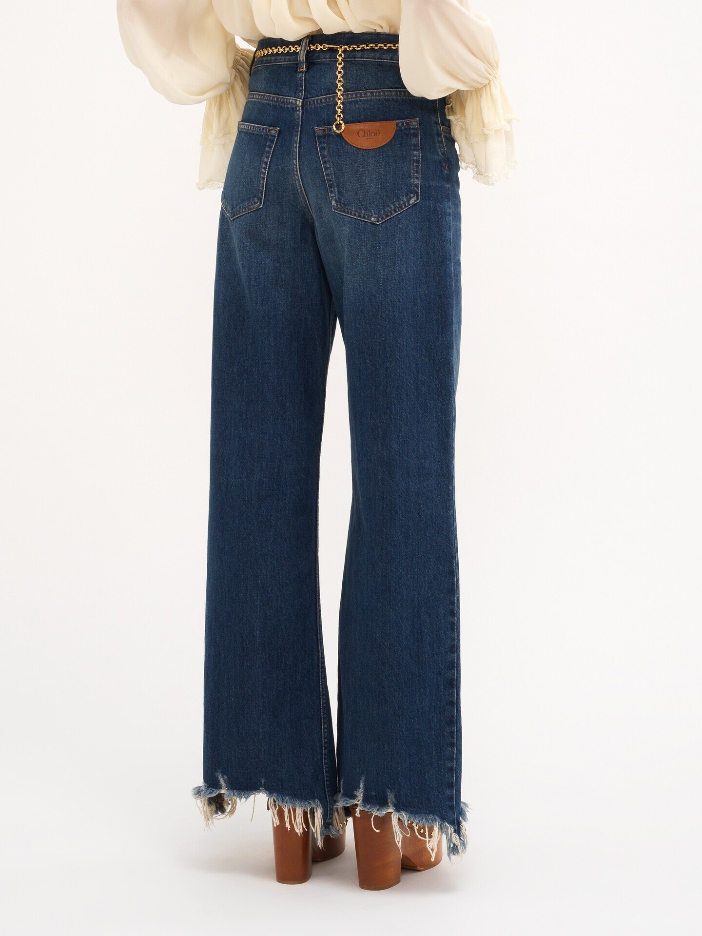 Jeans corti a gamba ampia in denim - 6