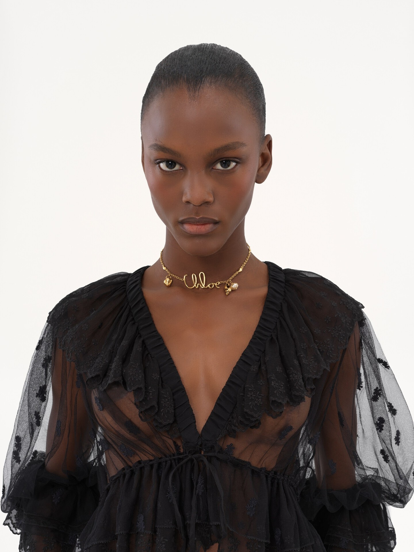 Top de volantes con cuello en V de encaje bordado - 7