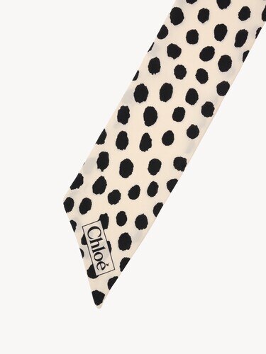 Pa&ntilde;uelo bandeau Chlo&eacute; Spotted de seda - 4