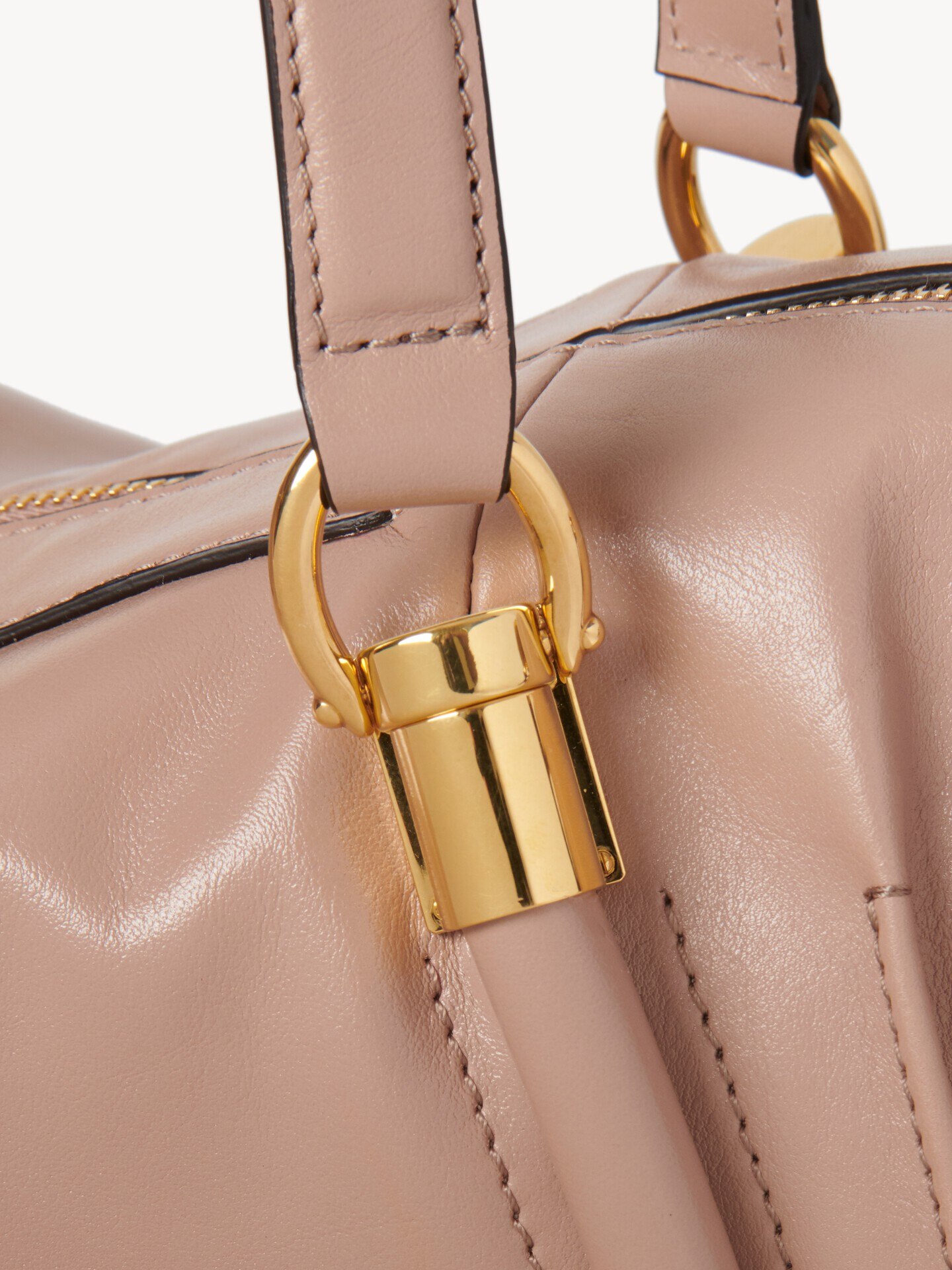 シャイニーレザー製Paraty 24バッグ Sweet Beige - Chloé