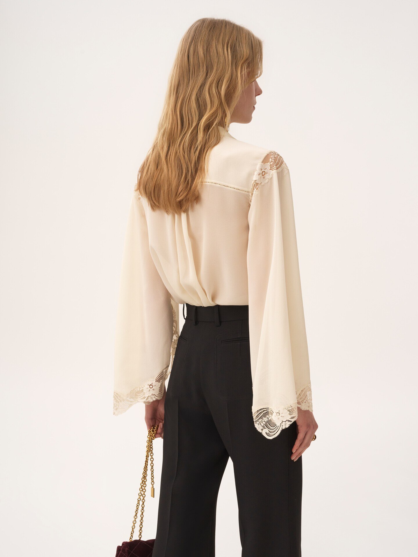 Blouse fluide en georgette de soie et dentelle - 5