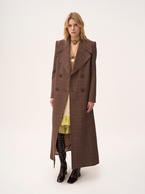 Long double-breasted coat in check wool