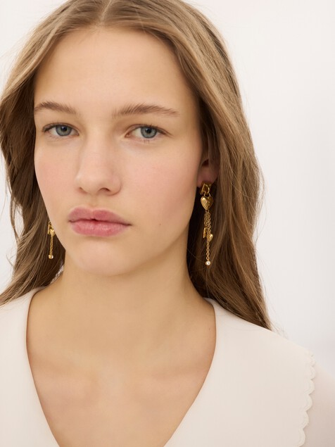 The Chlo&eacute; Mini Paddington earrings